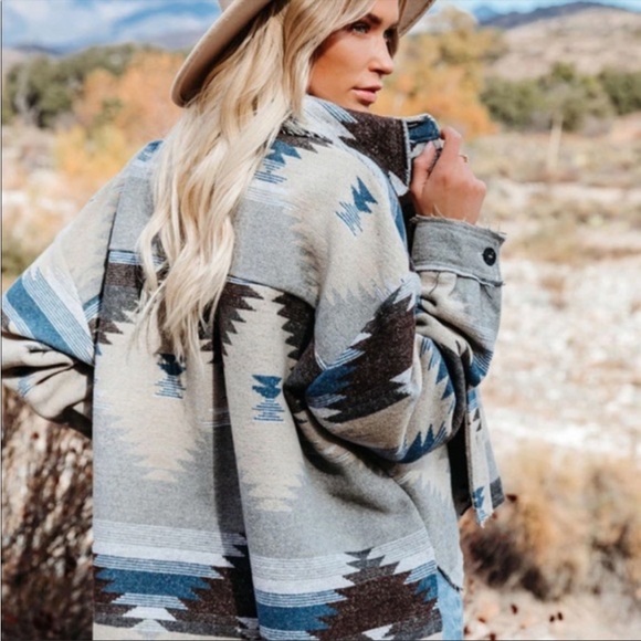 VICI Aztec shacket, blue 🩵💙 - Picture 2 of 4